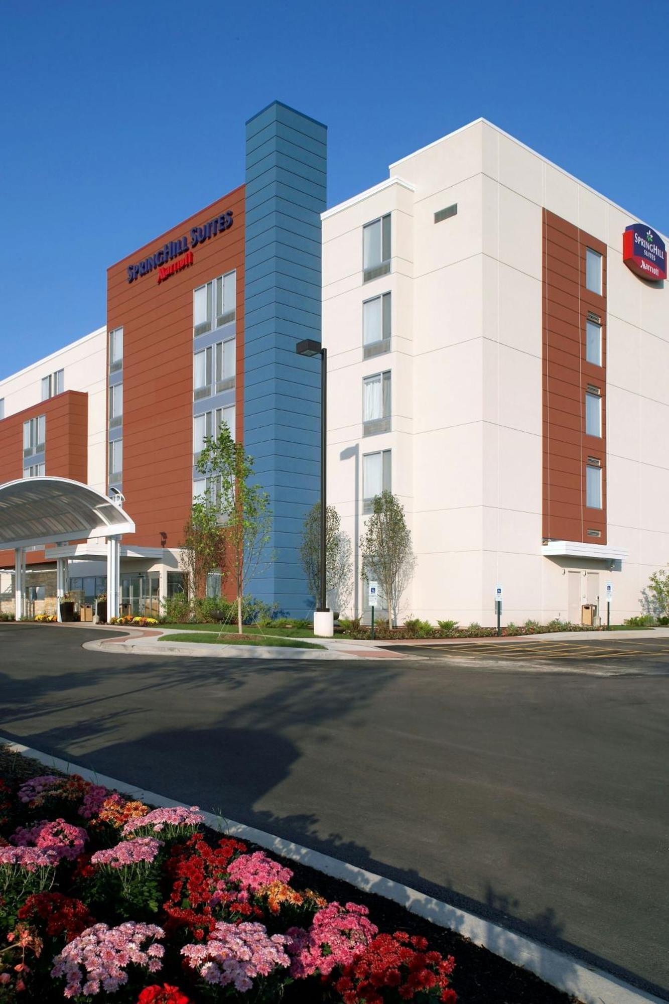Springhill Suites By Marriott Chicago Waukegan/Gurnee Extérieur photo
